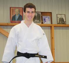 Fabien LE MENN. Nouvelle ceinture noire à la section judo de la Garde du Voeu. Début janvier, Fabien LE MENN, 15 ans, a reçu des mains de son professeur ... - fabien%20le%20Menn