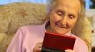 100-year-old Nintendo DS addict attributes sharp mind to gaming device - nintendo-DS-1