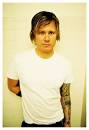 TOM DELONGE Pictures - TOM DELONGE Photo Gallery - 2015
