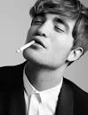 صور الوسيم Robert pattinson بطل الفلم توايلايت - منتديات اسوار 2012 - 600fullrobertpattinson