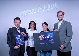 Präsentieren Kampagne - Thomas Wanner, Beate Kindt, Azubi Janina Kaschel und IHK-Ausbildungsberater Markus Schnabel