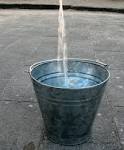 http://upload.wikimedia.org/wikipedia/commons/c/c4/A_metal_bucket.jpg