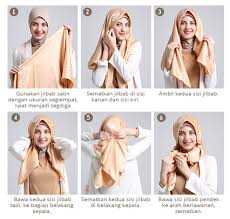 Cara Memakai Hijab Segi Empat Modern ala Dewi Sandra Kreasi