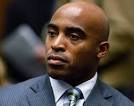 Tiki Barber Plays Nice For