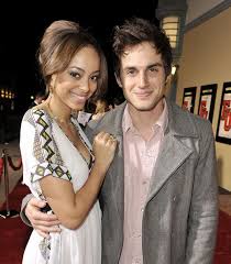 Actress Amber Stevens and Andrew West pose at the premiere of Screen Gems\u0026#39; \u0026quot;Fired Up\u0026quot; at the Pacific Culver Theatre on February 19, 2009 in Culver City, ... - Amber+Stevens+Andrew+West+Premiere+Fired+Up+VHW1ixcqNXrl