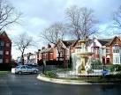 The original fountain built in 1870 was destroyed in a car accident in 1928. - via Daymix