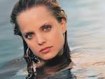 http://static.go4celebrity.com/wallpapers/Mena-Suvari/Mena-Suvari-045.jpg