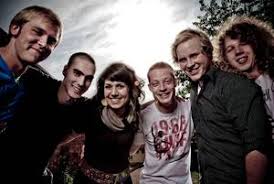 Seit 2008 machen die 6 Musiker um Sängerin Neda Seyedi gemeinsam Musik und können gleich bei ihrem ersten Auftritt auf dem Stadtfest in Kassel ein großes ...