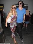 Photo: 31 Year Old Paris Hilton Now Dating A 21 Year Old Model