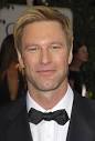http://www.dailymakeover.com/appImages/galleryImages/celebrity_awards/Aaron_Eckhart%2BJan_15_2007.jpg