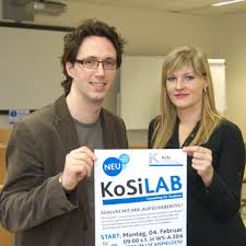 Ewa Darmstätter und Alexander Schnücker organisieren die KoSiLAB-Projekte. Foto: Julia Montanus. „KoSiLAB – Coworking for Students“ will Studierenden helfen ...