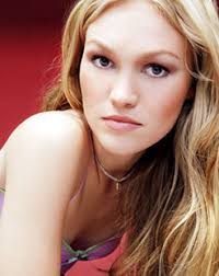 Julia Stiles