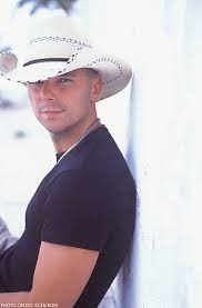 Kenny Chesney photo by Glen