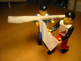 step-lego-men-rolling-a-joint