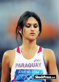 Leryn Franco no clothes