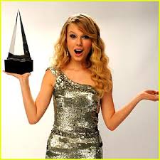 taylor-swift-ama-nominations.
