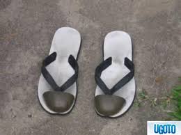 steel-toe-flip-flops-7c3.jpg