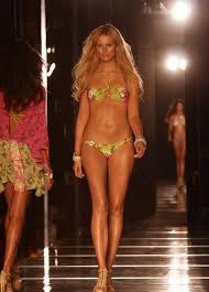 Karolina Kurkova fotos