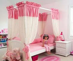 صور غرف نوم ورديه وكمانبنفسجه 15-Cool-Ideas-for-pink-girls-bedrooms-3-554x468