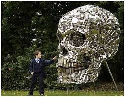 رومانسي بس منسي العب Skull-Sculpture-by-Subodh-Gupta-1