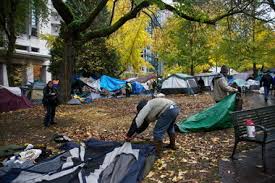 Several hundred Occupy Portland demonstrators still in Chapman and Lownsdale