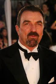 Tom Selleck arriving to the 31st annual People's Choice Awards in Pasadena, California January 9, 2005. (UPI Photo/Rafael Lanus) - AWARDS