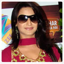  - Rati_Pandey_2_318x318_633509373581303750