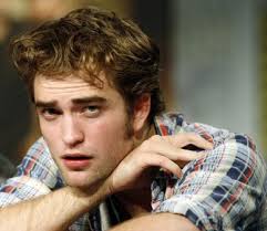 Robert Pattinson likens himself, Twilight co-stars to The Beatles