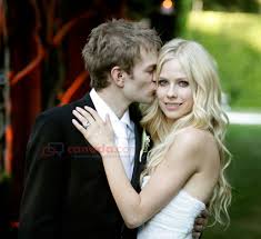 avril lavigne married