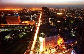 http://t1.gstatic.com/images?q=tbn:bU7J_7bQz-zcjM:http://thefashioneasta.files.wordpress.com/2010/06/karachi_at_night.jpg&t=1