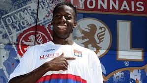 Olympique Lyonnais [Sangoku] 82872_LYON_CISSOKHO_200709