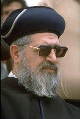 rav_ovadya.jpg