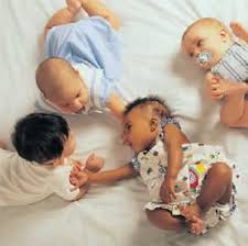 Какво ни казват бебетата