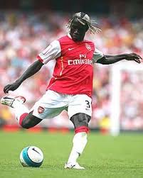 Le Real de madrid  est libre... Bakary_sagna_with_hair