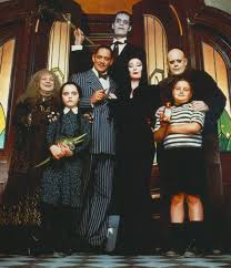 http://t1.gstatic.com/images?q=tbn:ftPJKhzTiiogAM:neon.hu/wp-content/uploads/2010/06/theaddamsfamily-01.jpg&t=1