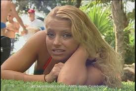 come and get me naked live on this site