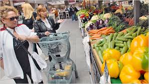 Eataly Shoppers at Eataly in