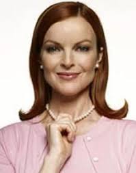 http://t1.gstatic.com/images?q=tbn:icGBB44Y3XNarM:http://www.nndb.com/people/789/000103480/marcia-cross-1.jpg