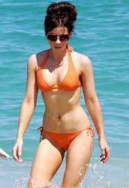 Kate Beckinsale hot