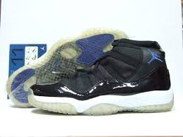 Air Jordan 11 Retro space jam