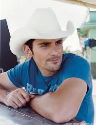 Brad Paisley Trips And Falls