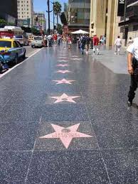 http://t1.gstatic.com/images?q=tbn:s4ydKrMjoLs8PM:http://ecthoren.edres74.net/IMG/jpg/etoiles_1.jpg