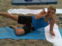 Chelsea Handler up skirt