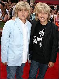 SUITE LIFE OF ZACK AND KODI Stars-cole-dylan-sprouse-400a101106
