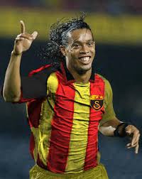  Ronaldinho[alıntı] B-210536-ronaldinho