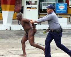 negro desnudo en linea y 2 De la A a la Z según Google