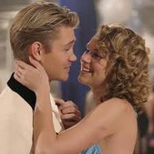 lucas and peyton
