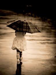 المطر Girl_in_the_rain_by_pickerel