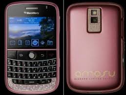 بلاك بيري Diamond-studded-pink-blackberry-bold_O8Gc7_52