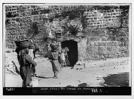 صور للفلكلور الفلسطيني Jerusalem_Dung_Gate
